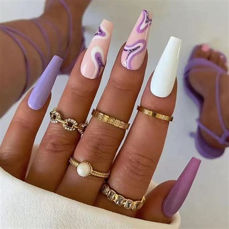 19 Stylish Nude Coffin Nails You Can Copy